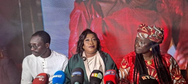 Culture: Dédicace de l’album « KOBÈ BARA » la Diva Sona Tata et son équipe annoncent les couleurs