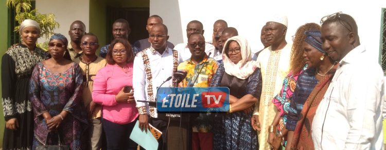 Politique: Le FONAJEP, le CCFFPPG et la CSCBCPP sonnent l&rsquo;alarme face à la détérioration du climat sociopolitique en Guinée.