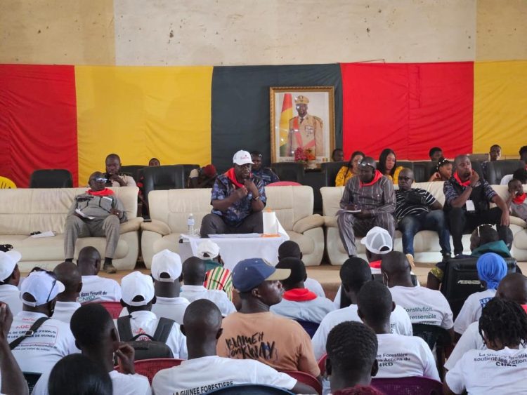 Immersion gouvernementale : la jeunesse de Macenta partage ses préoccupations avec le Ministre Keamou Bogola Haba 