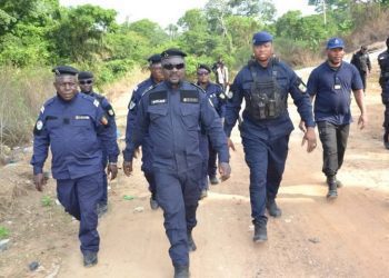 Policiers qui abandonnent leurs postes: ‘’Ceux-ci vont dire au revoir à la police’’, menace le Général Djenaba Sory Camara