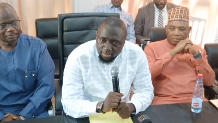 « S&rsquo;il y&rsquo;a élections en Guinée mon candidat n&rsquo;est autre que le Général Mamadi Doumbouya » Mory Condé