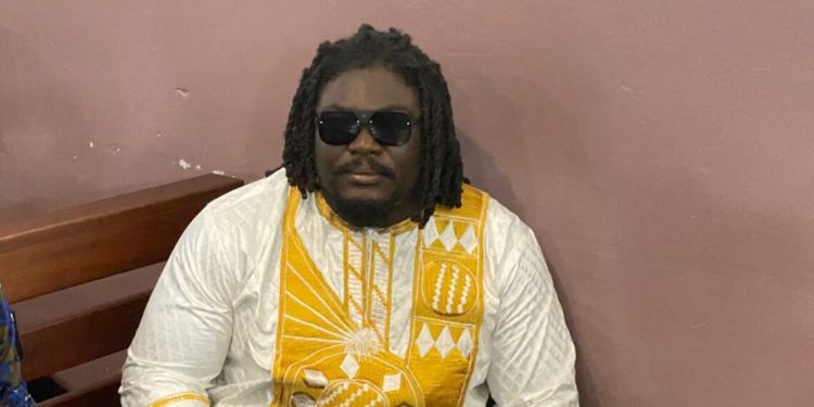 TPI Coyah: l’artiste condamné à un an de prison avec sursis et au paiement de 900 millions GNF