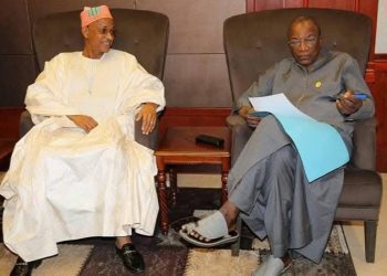 ALPHA CONDÉ et CELLOU DALEIN DIALLO :   LES ARCHITECTES DU MALHEUR NATIONAL ET LE PARADOXE D’UN APPEL AU BOYCOTT (par Abdoul Mazid Bah)