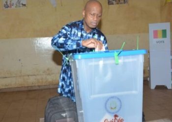 Référendum 2025 : Le Président de la HAC vote et salue le professionnalisme de la Synergie des Radios privées