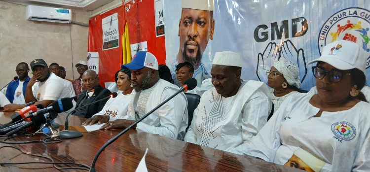 Présidentielles 2025 : le mouvement unis pour la Guinée promet de payer la caution de candidature du président Doumbouya..