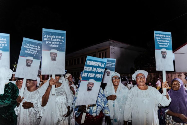 Kaloum: les femmes de Guinée réclament la candidature de Mamadi Doumbouya