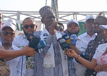 Présidentielle : “Dieu a choisi Mamadi Doumbouya”, selon l’AFP