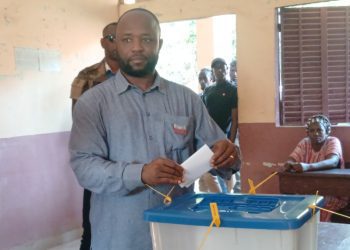 Présidentielle 2025: le ministre du Travail vote au lycée Donka 2 et salue une forte ferveur citoyenne