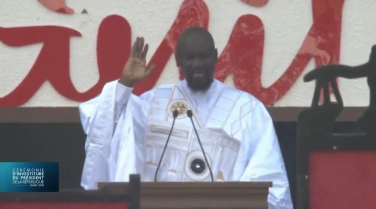 Investiture de Mamadi Doumbouya : une cérémonie historique au stade de Nongo