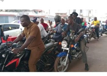 Conakry : rumeurs de pénurie, mais pas de crise de carburant selon des gérants de stations